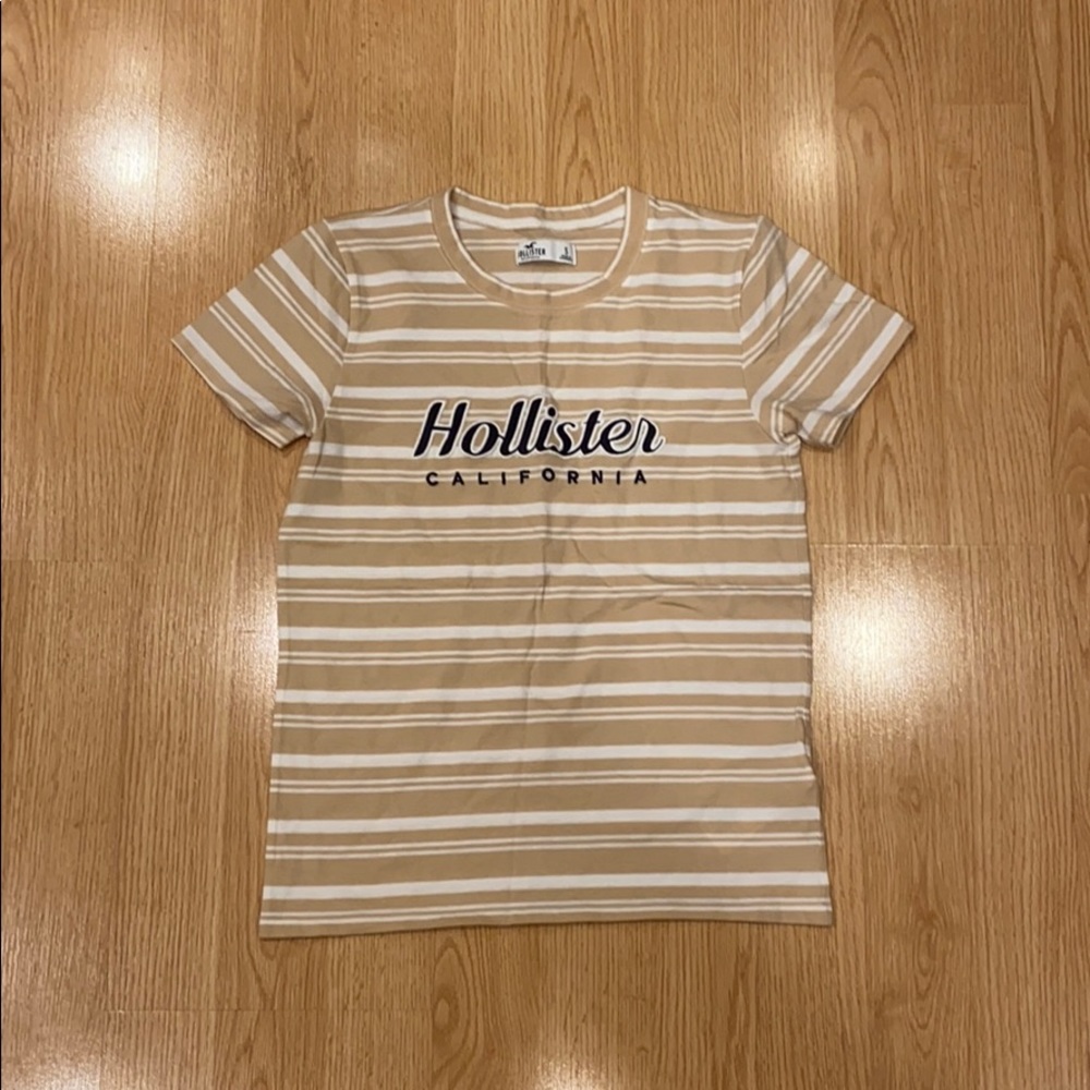 Hollister Short Sleeve Shirt